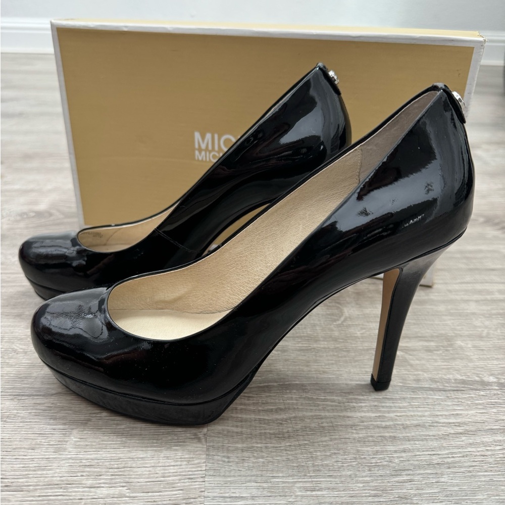 Michael Kors Ionna Pump Black Patent 8 1/2
